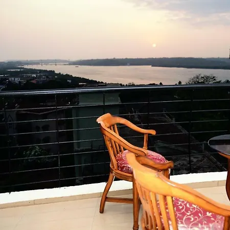 3 Bhk Apartment With River View Panaji Exterior photo