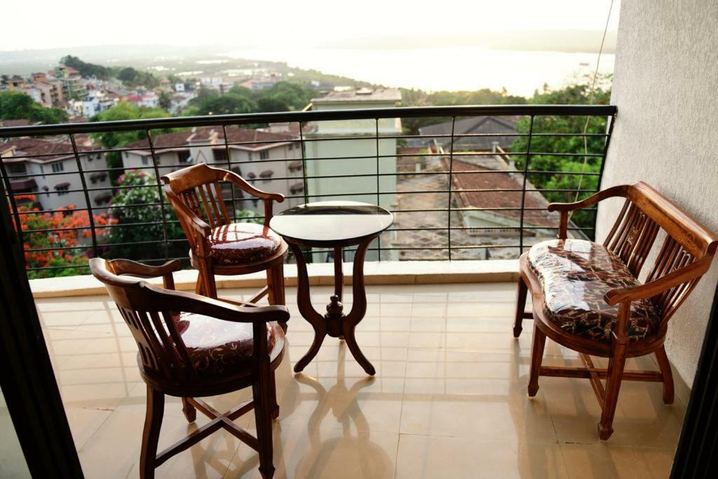 Apartment 3 Bhk With River View