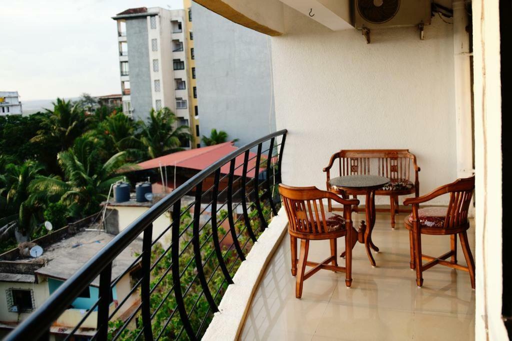 3 Bhk With River View *